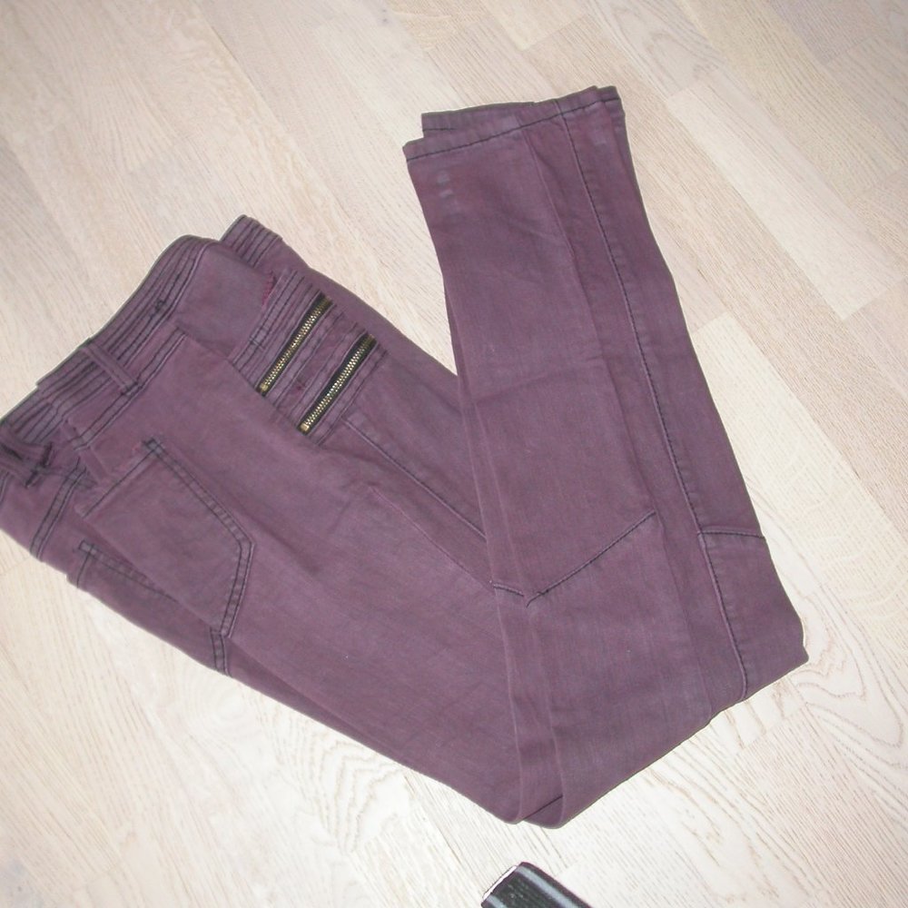 Maroon Jeans/Leggings